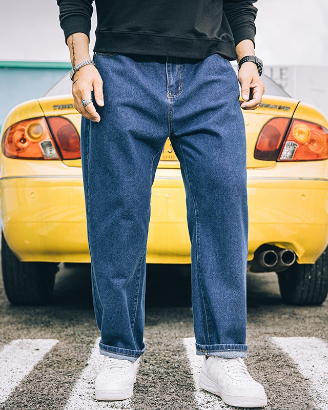 Plus size stretch denim jeans for men fits up to 331 lbs Straight-leg washed jeans for big and tall men Gray and blue elastic waistband denim pants for plus size